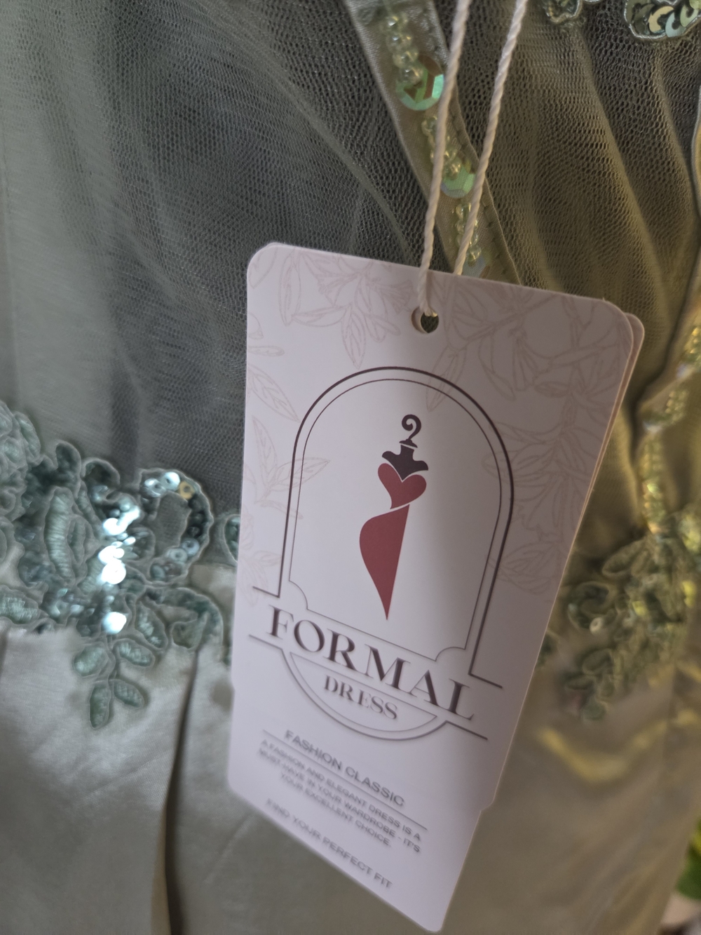 Elegant Sage Green Lace Appliqué Satin Mini Dress - Picture 9 of 10